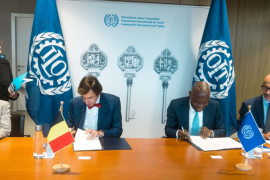 Signing the framework agreement between the International Labour Organization and Wallonia © Cabinet MP Elio di Rupo Signing the framework agreement between the International Labour Organization and Wallonia