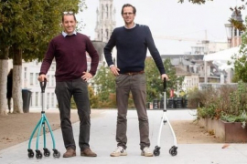 Wheeleo – Première canne d’aide à la marche sur 4 roulettes ! Wheeleo – Première canne d’aide à la marche sur 4 roulettes !
